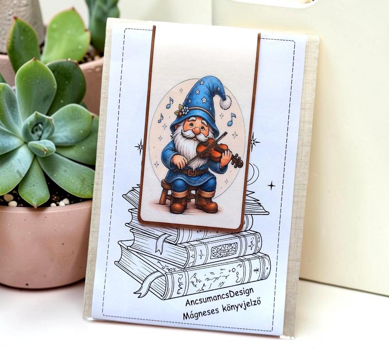 Kézműves mágneses könyvjelző 9,5x5cm - Muzsikus manó