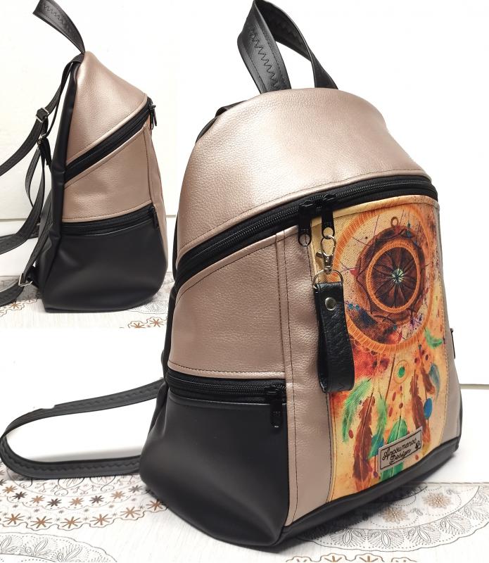 MAXIM BackPack L hátizsák - Álomfogó púder és fekete alapon textilbőr pántokkal 36x28x16