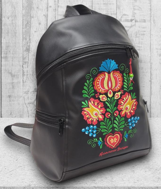 MAXIM BackPack L hátizsák - Hímzett népi minta fekete alapon Hungarian Extra 003