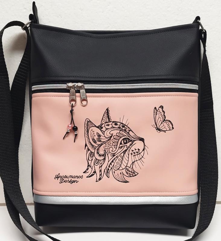 Női 26x30 crossbody oldaltáska - Hímzett Cica pillangóval Fekete-oldrose