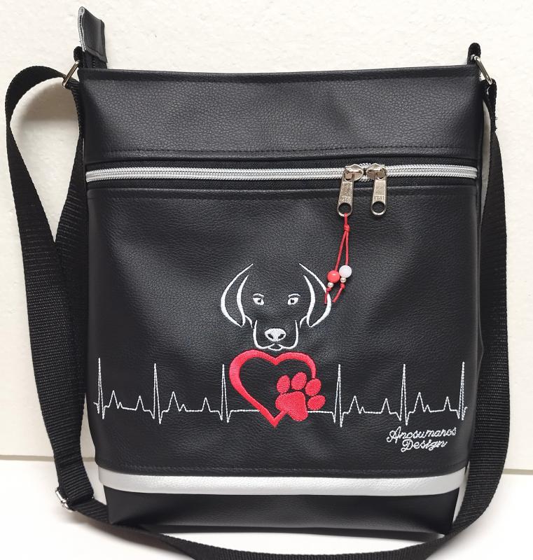 Női 26x30 crossbody oldaltáska - Szívdobogás Hímzett EKG szív tappancs kutya