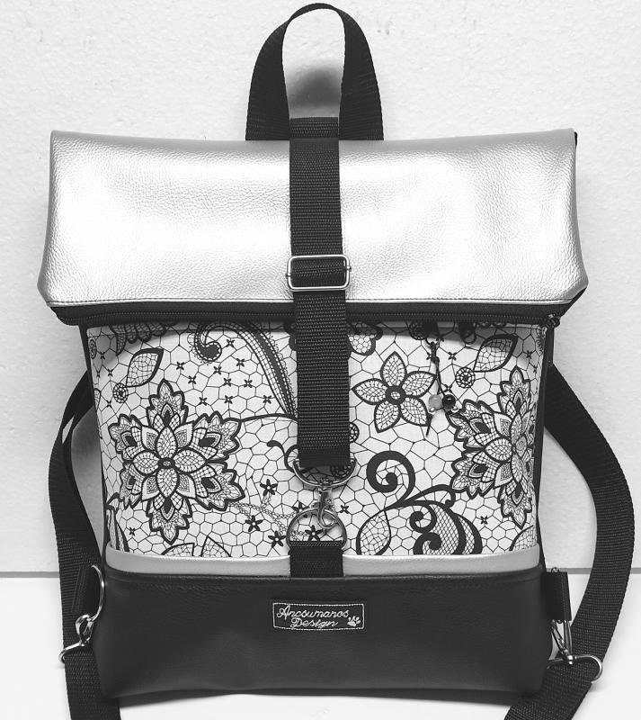 Roll Up Maxi dupla pántos hátizsák sok zsebbel - Fekete ezüst csipke mintával