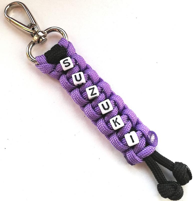 SUZUKI feliratos paracord  slusszkulcsdísz kulcstartó karabinerrel Fekete-lila
