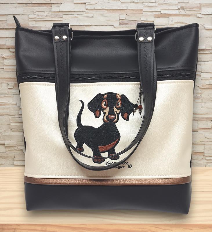 Szegecselt fülű nagyméretű City válltáska-Fekete pezsgő fekete tacskó kutyával