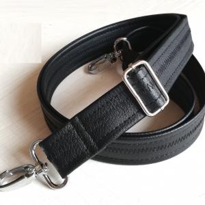 Állítható méretű fekete textilbőr táskafül nagy karabinerekkel 3cm