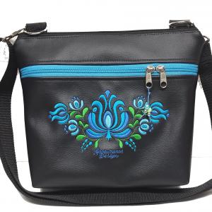 Bella crossbody oldaltáska 28x24cm - Hímzett Matyó mintás Hungarian Folkart28 fekete-türkiz