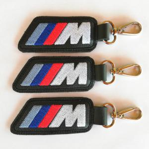 BMW M  hímzett bőrkulcstartó kulcsdísz kabala