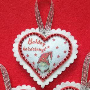 Dekoratív kézműves filc karácsonyfadísz dekoráció - Boldog Karácsonyt! Mikulás szívben