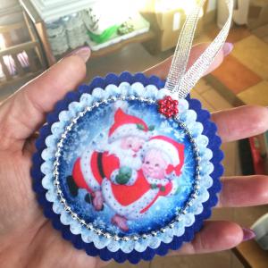 Dekoratív kézműves filc karácsonyfadísz dekoráció - Mikulás szerelem