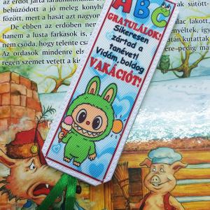 Designer könyvjelző gyerekeknek tanév vége vakáció ajándék - Zöld Labubu