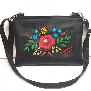 Elegáns hímzett borítéktáska  Hungarian Folkart29 fekete-színes