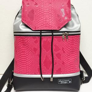 Fedélrészes zsinóros 3in1 hátizsák univerzális táska - Pink hüllő - fekete - ezüst