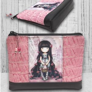 Gorjuss 02 - Nagyméretű nyomtatott panellal díszített vízálló talpas textilbőr neszesszer