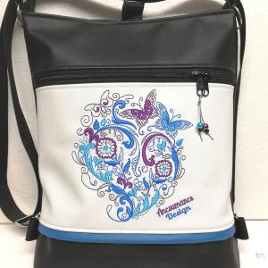 Heart butterfly hímzett 3in1 hátizsák univerzális táska fekete-fehér,kék-lila hímzéssel