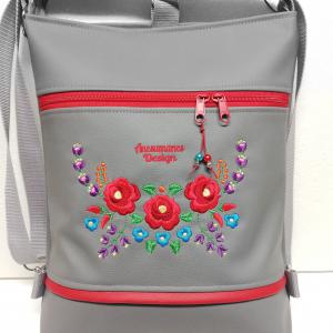 Hímzett 3in1 hátizsák univerzális táska Hungarian Folkart15 szürke alap színes hímzéssel