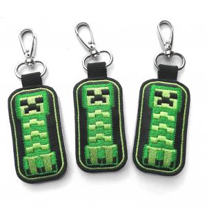 Hímzett Minecraft Creeper kulcstartó karabinerrel