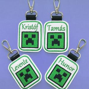 ►Hímzett neves kulcstartó karabinerrel Minecraft Creeper