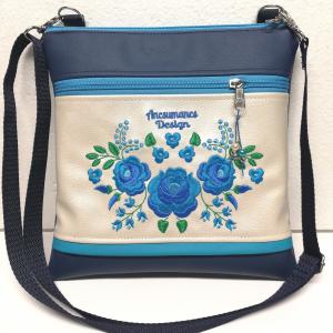 Hímzett oldaltáska övtáska 25x25cm Hungarian Folkart12 kék