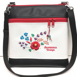 Hímzett oldaltáska övtáska fekete-fehér 25x25cm Hungarian Folkart15