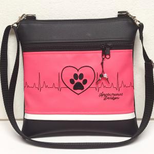 Hímzett textilbőr táska övtáska 25x25 EKG szív tappancs - pink-fekete
