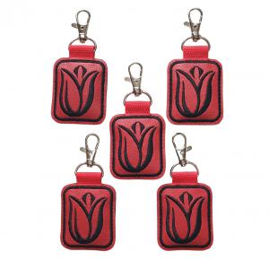 Hímzett tulipános kulcstartó karabinerrel fekete-piros