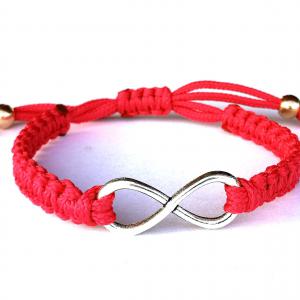 INFINITY RED védelmező piros kabala makramé végtelen karkötő