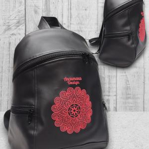 MAXIM BackPack L hátizsák - Elegáns fekete hímzett piros mandalával heveder pántokkal 36x30x16