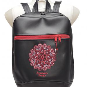 Noelle XL hátizsák - Hímzett Piros mandala Fekete alapon 38x32x13