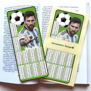 Szorzótáblás laminált könyvjelző Foci01a