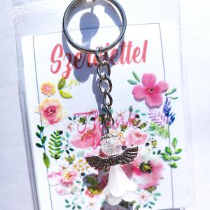 Védelmező angyal kulcstartó kabala fehér kristály ásvánnyal ajándékcsomagolásban