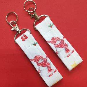 Vidám hóember karácsonyi minimal kulcstartó karabinerrel és karikával